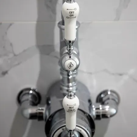 Aparthotel Bespoke House 3*