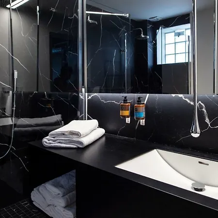 Bespoke House 3* Athens
