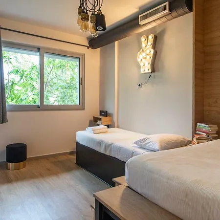 Bespoke House Aparthotel 3*